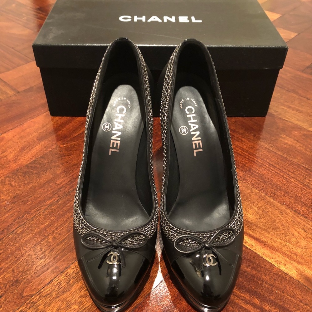 Chanel Pumps